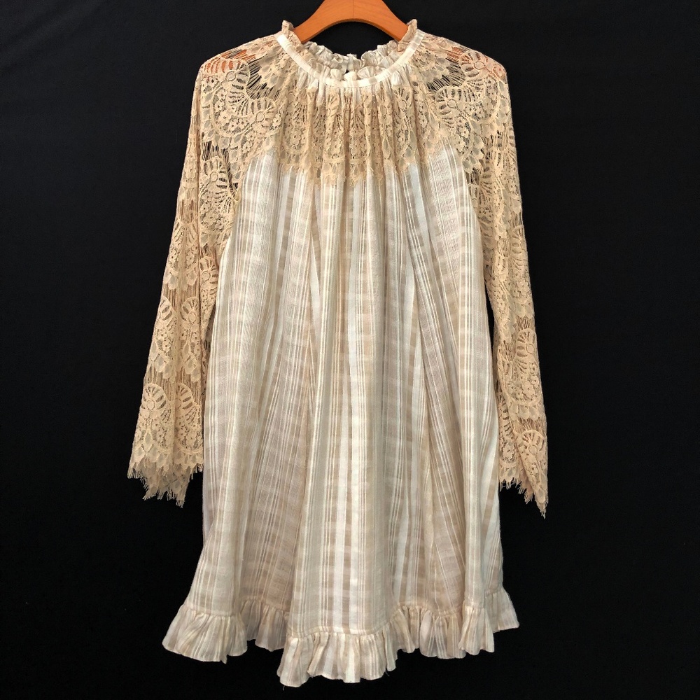 Anthropologie Cream Lace swing dress size Small